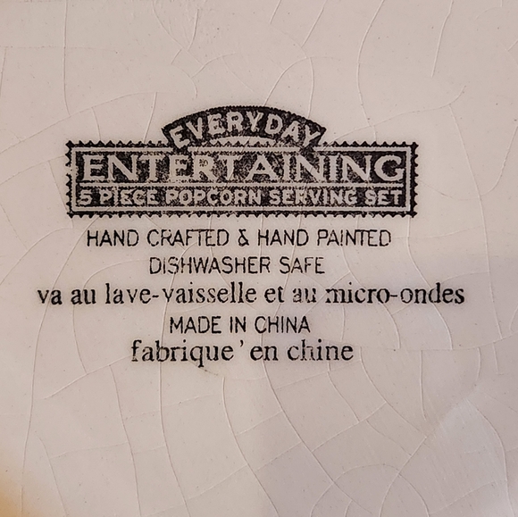 Red and White Popcorn Bowl Set of 4 - Picture 6 of 7